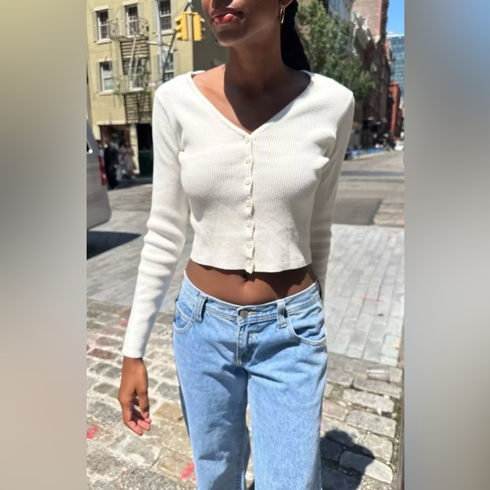 Brandy Melville Collin Ribbed Button-Up Cardigan Top